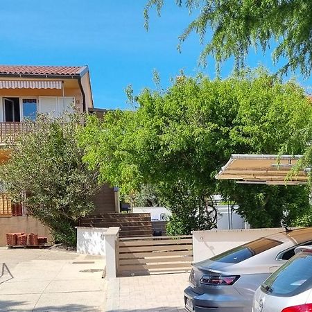 Apartman Z12 Daire Kornić Dış mekan fotoğraf